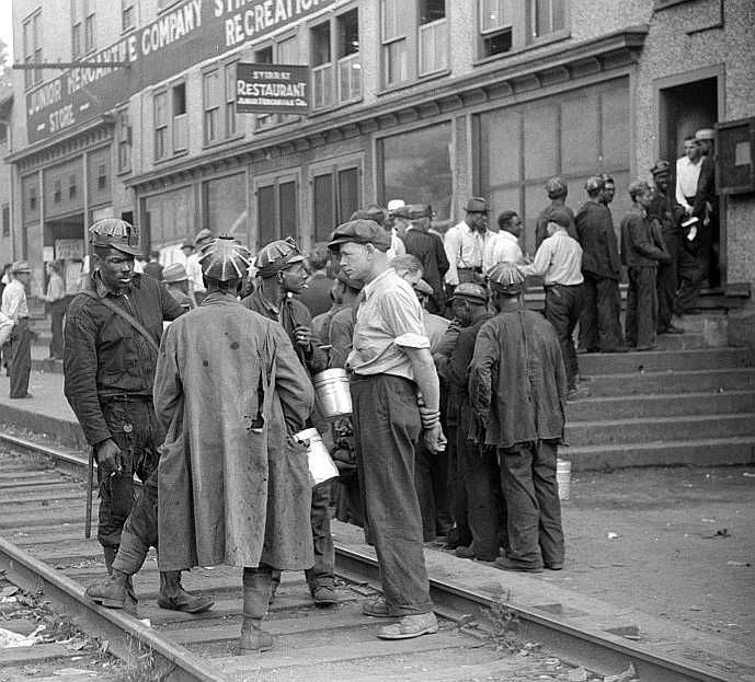 Payday, coal mining town, Omar, West Virginia   Photo: Marion Post Wolcott