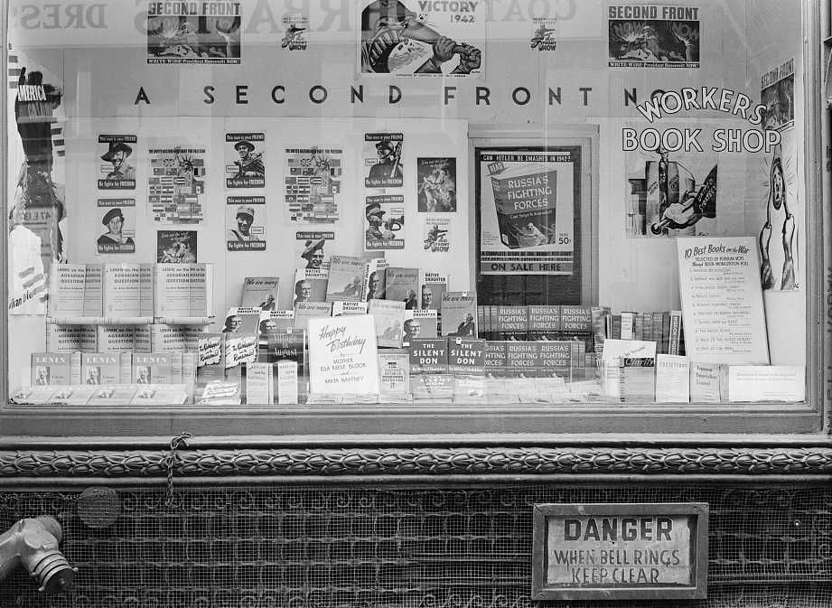 Workers' bookshop in a building on 13th Street between University Place and Broadway, New York headquarters of the Communist party.  Photo: Marjory Collins