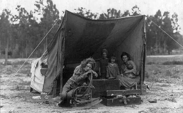 Seven hungry children in migrant family - Russell Lee  FSA/Library of Congress