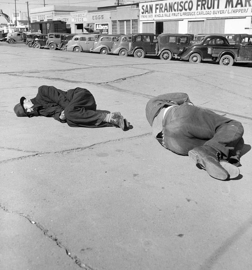 Scene on Skid Row, Howard Street, San Francisco, California  Photo: Dorethea Lange