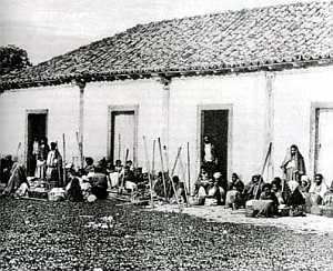 Slave quarters, Viktor Frond, courtesy MultiRio [27]